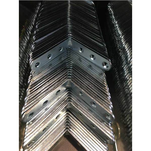 15mm Yuvarlak Başlı köşebent 55x55mm