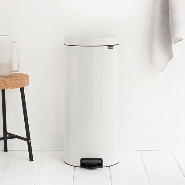 BRA 111785 Beyaz Pedallı Çöp Kova 30L