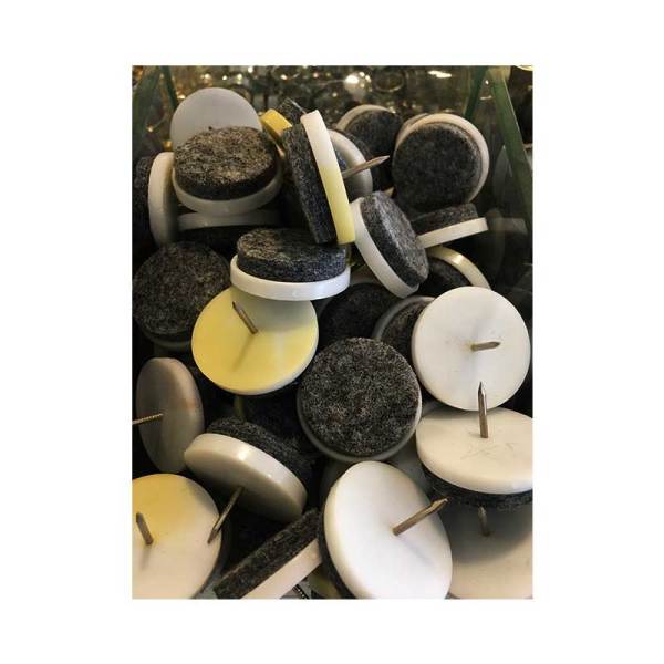 15033 Sandalye Keçesi Çivili 30mm Beyaz