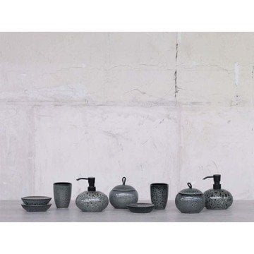 Ugo Diş Fırçalık Siyah Zeytin B_085173