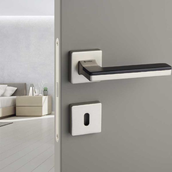 LARISSA Krom / Beyaz  Kapı Kolu