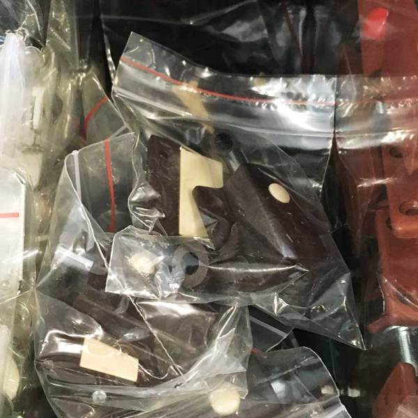 YSE Yaylı Masa Sabitleme Elemanı